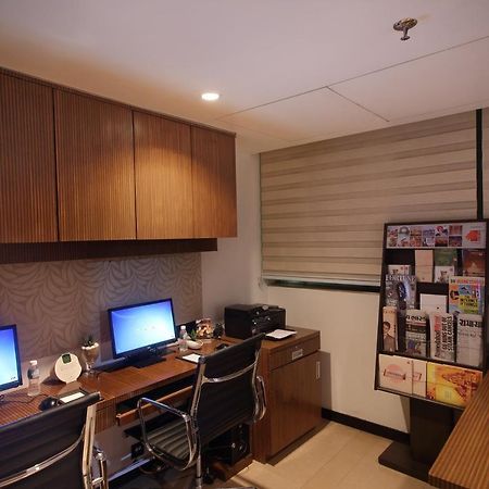 Fortune Select Sg Highway, Ahmedabad - Member Itc Hotels' Group Exteriör bild