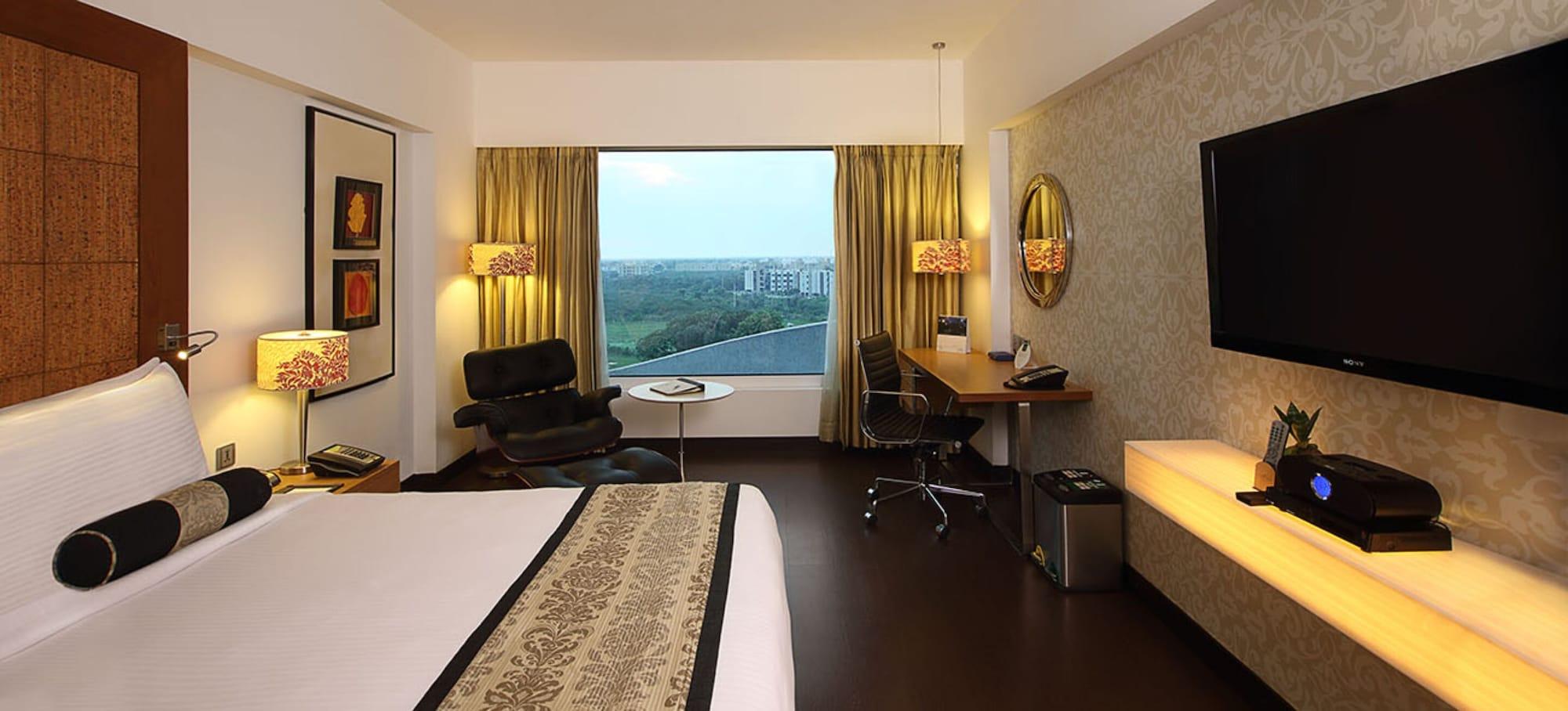 Fortune Select Sg Highway, Ahmedabad - Member Itc Hotels' Group Exteriör bild
