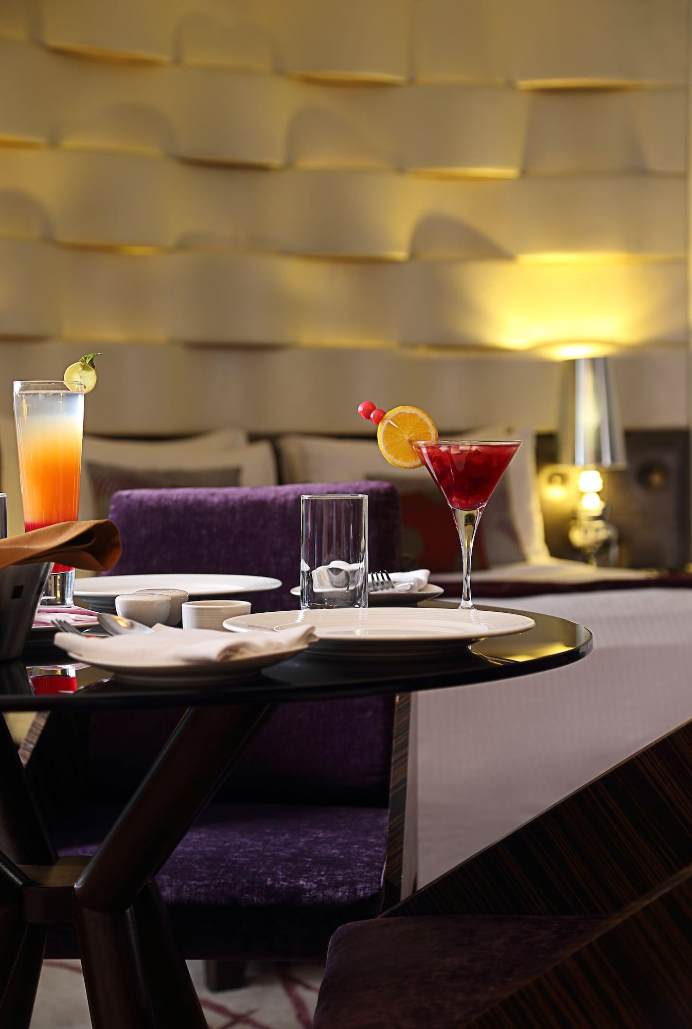 Fortune Select Sg Highway, Ahmedabad - Member Itc Hotels' Group Exteriör bild