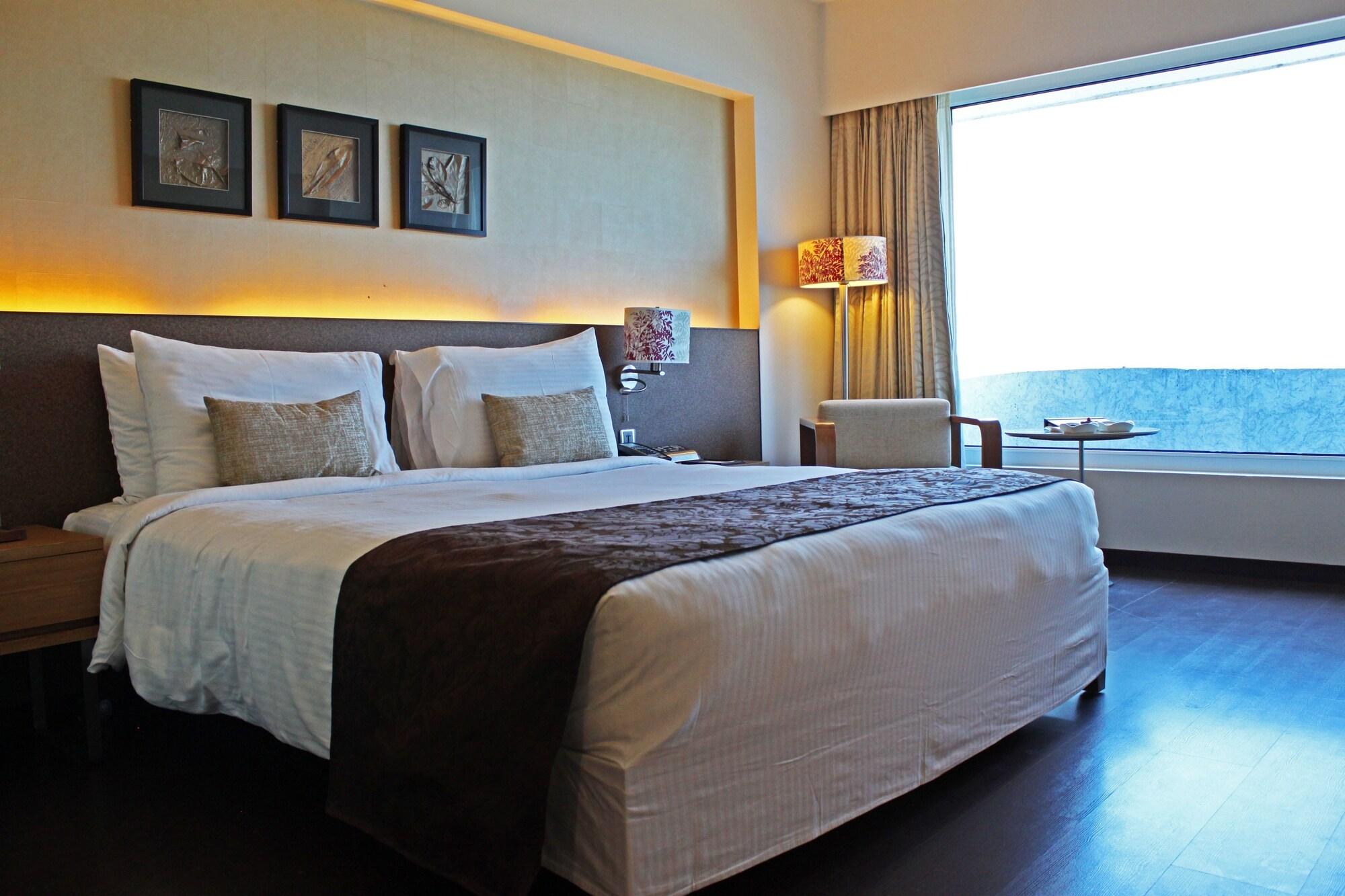 Fortune Select Sg Highway, Ahmedabad - Member Itc Hotels' Group Exteriör bild