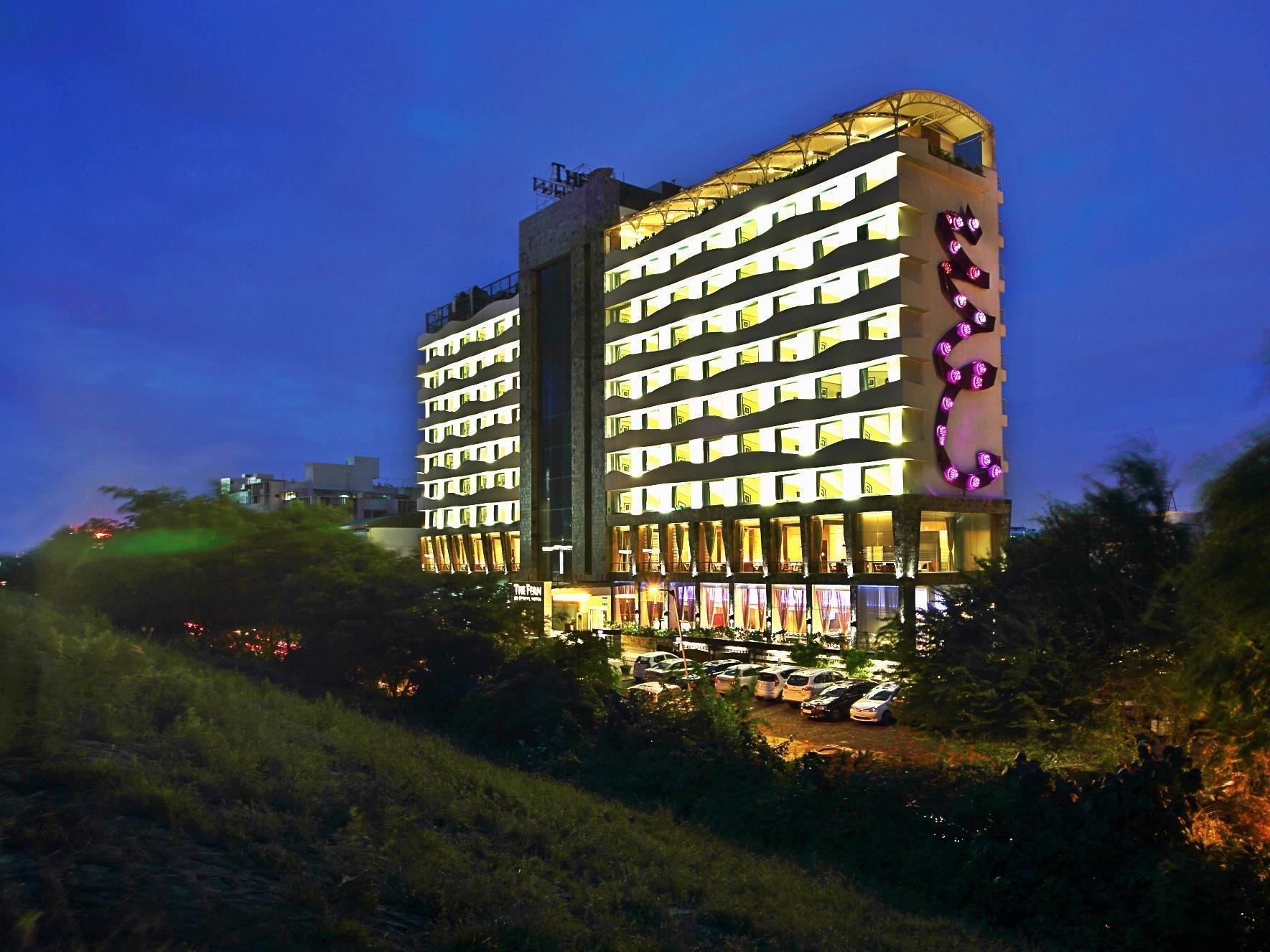 Fortune Select Sg Highway, Ahmedabad - Member Itc Hotels' Group Exteriör bild