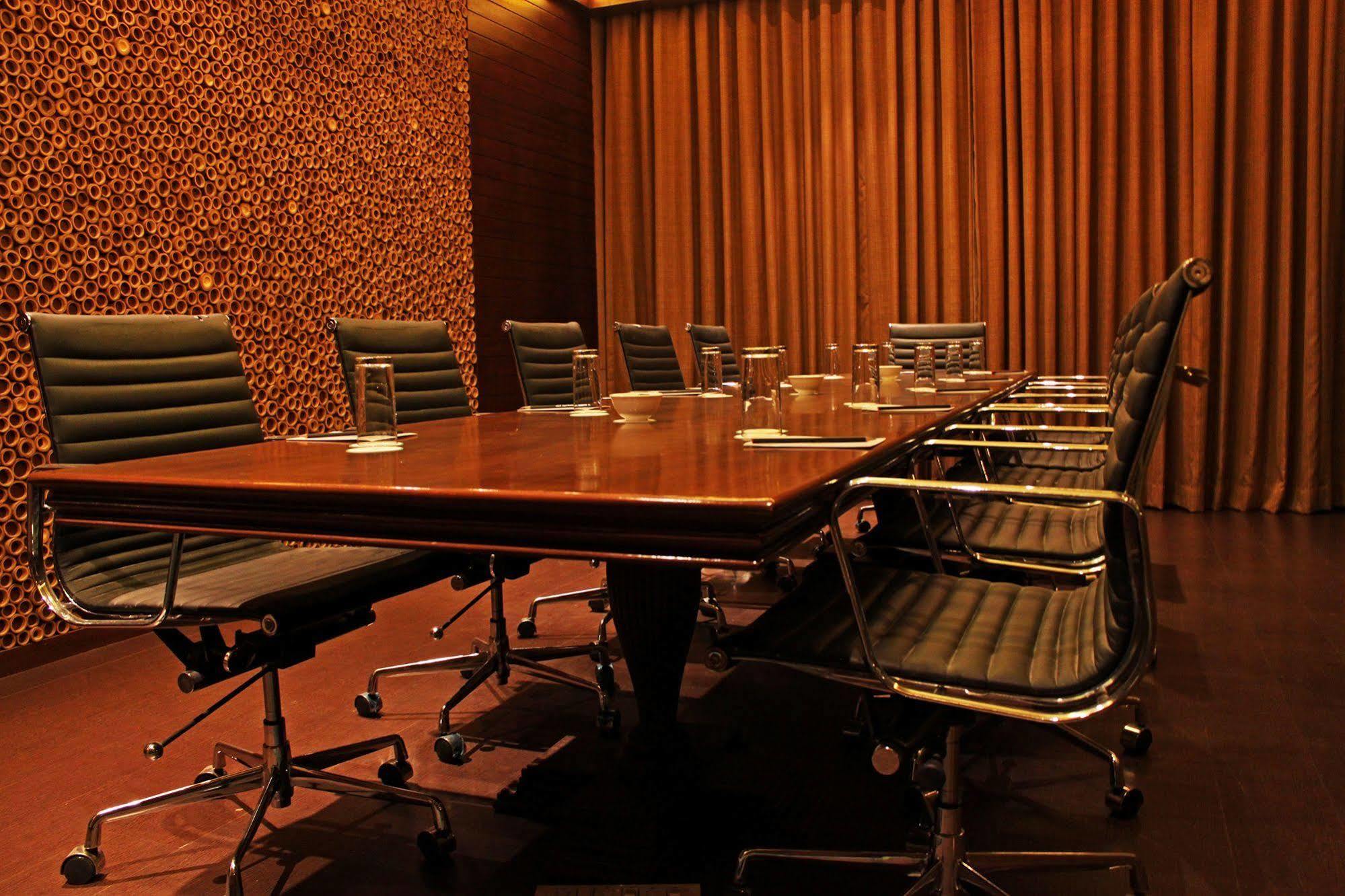 Fortune Select Sg Highway, Ahmedabad - Member Itc Hotels' Group Exteriör bild